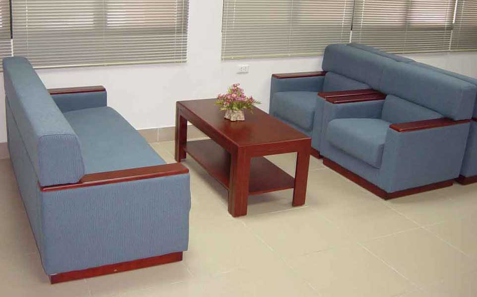 Nội thất sang trọng và đẳng cấp với ghế sofa nguyên khối gỗ tự nhiên 2