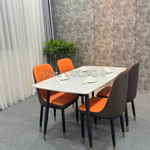 Bộ bàn ăn 4 ghế da 1m2